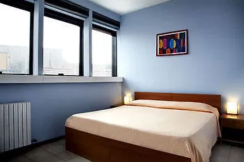 New Generation Navigli Hostal *